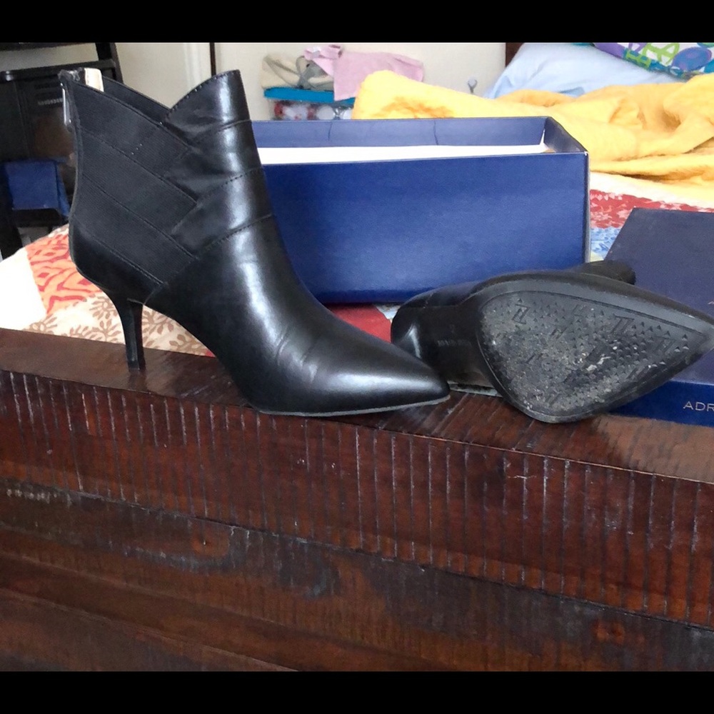 Adrienne Vittadini size 6.5